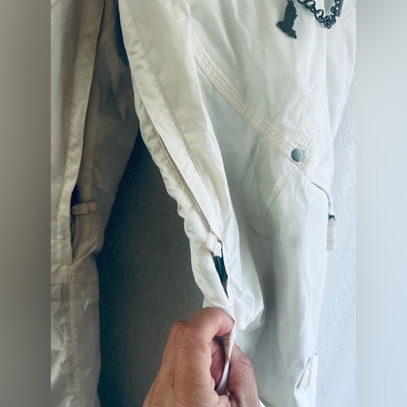 Burton Women's "Cruzer Insulated" Snowboarding Pants - Size M like new no tags - Picture 4 of 12